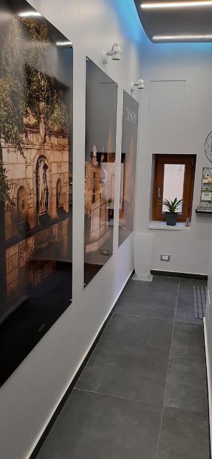 Donjon Suite Centro Storico Кастельбуоно Екстер'єр фото