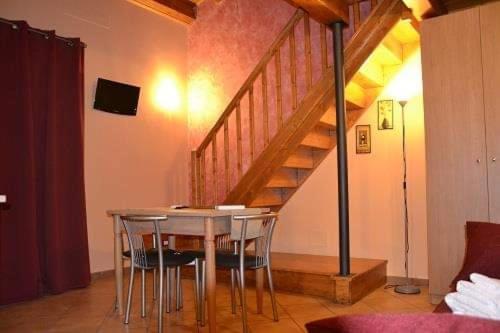 Donjon Suite Centro Storico Кастельбуоно Номер фото